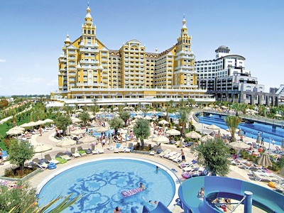Hotel Royal Holiday Palace